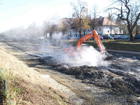 15.11.05: Bei schönem Wetter gehen die Arbeiten zügig voran.